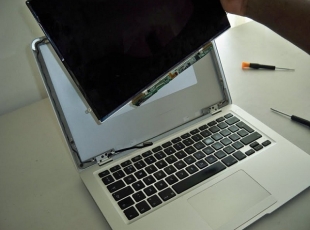 Thay màn hình MacBook Air, Pro